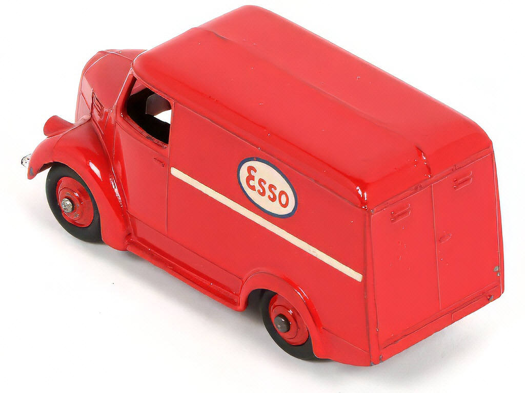 Lot 228 - DINKY TOYS (GB) (1)