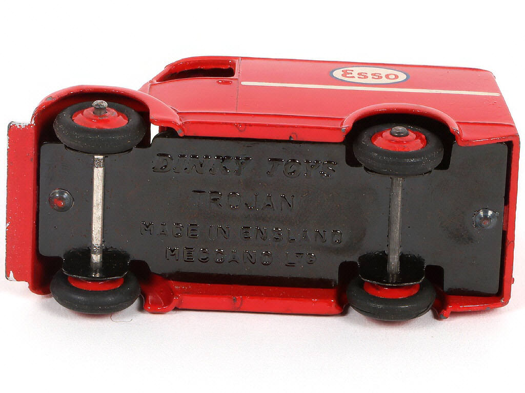 Lot 228 - DINKY TOYS (GB) (1)