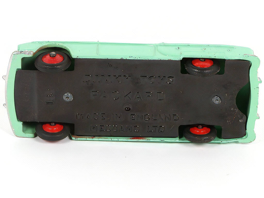 Lot 206 - DINKY TOYS (GB) (1)