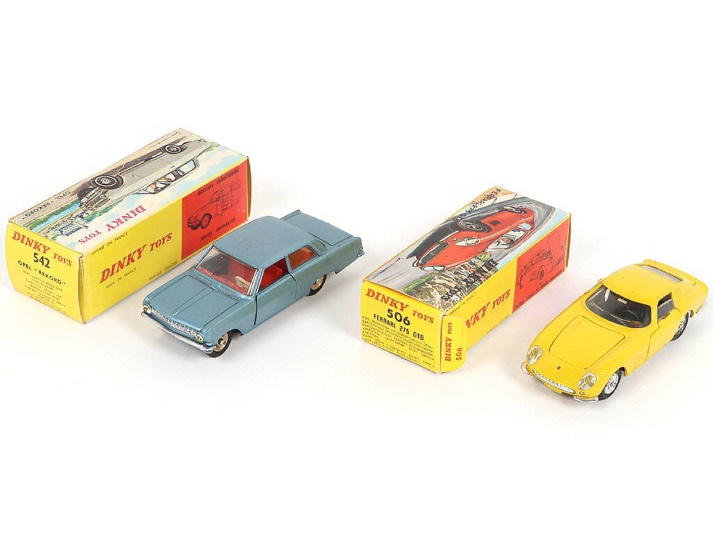 Lot 303 - DINKY TOYS (FRANCE) (2)