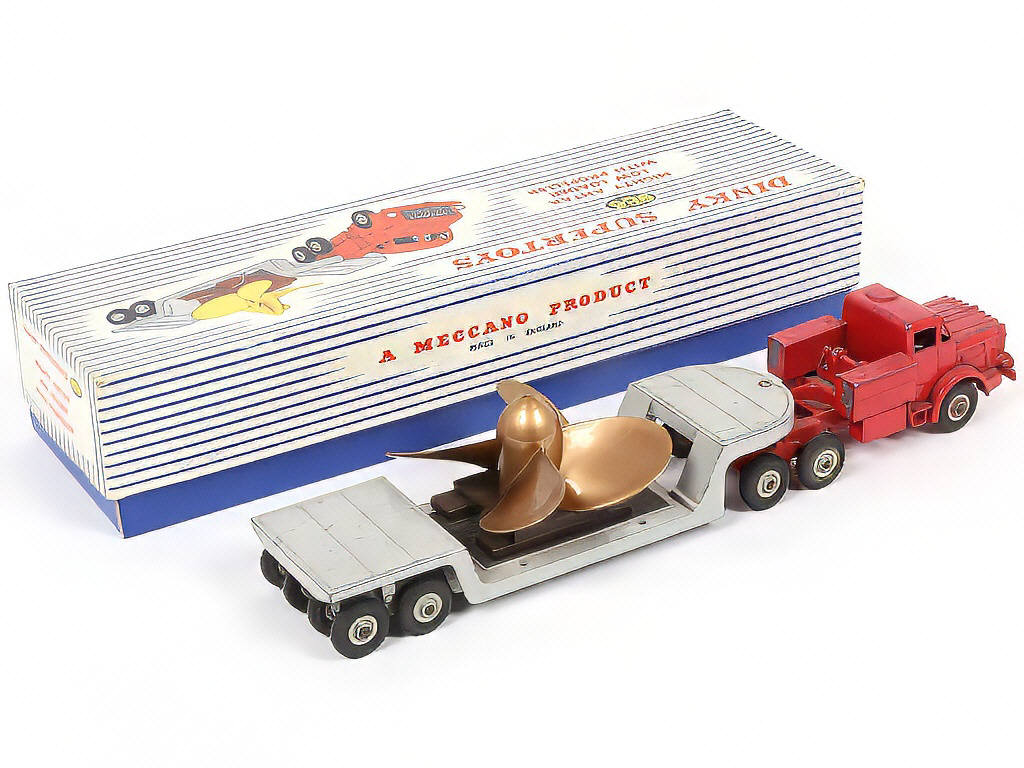 Lot 241 - DINKY TOYS (GB) (1)