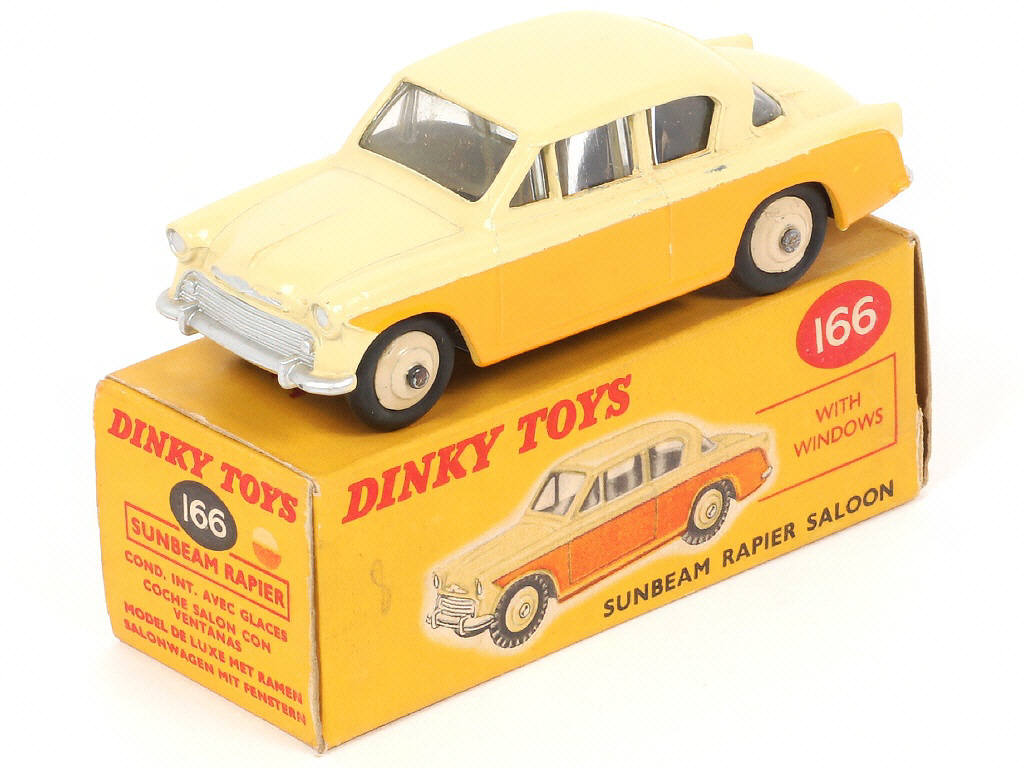 Lot 215 - DINKY TOYS (GB) (1)