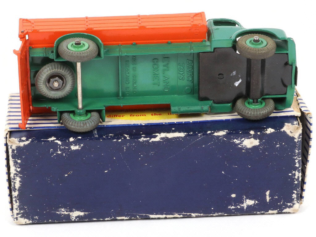 Lot 226 - DINKY TOYS (GB) (1)