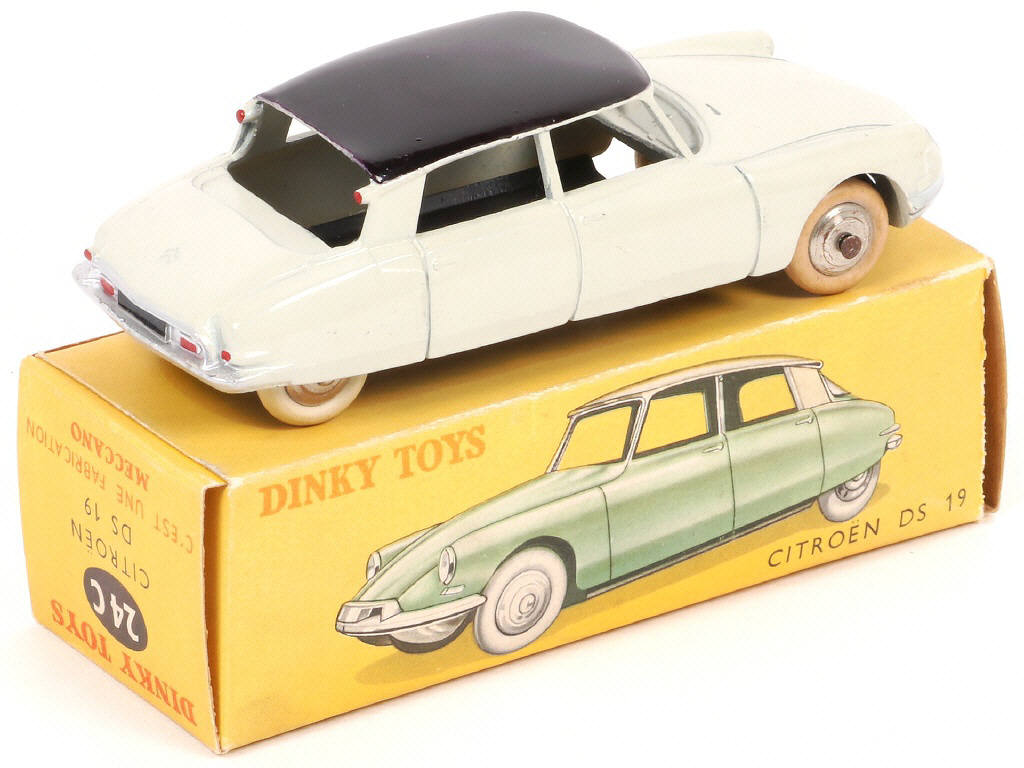 Lot 283 - DINKY TOYS (FRANCE) (1)