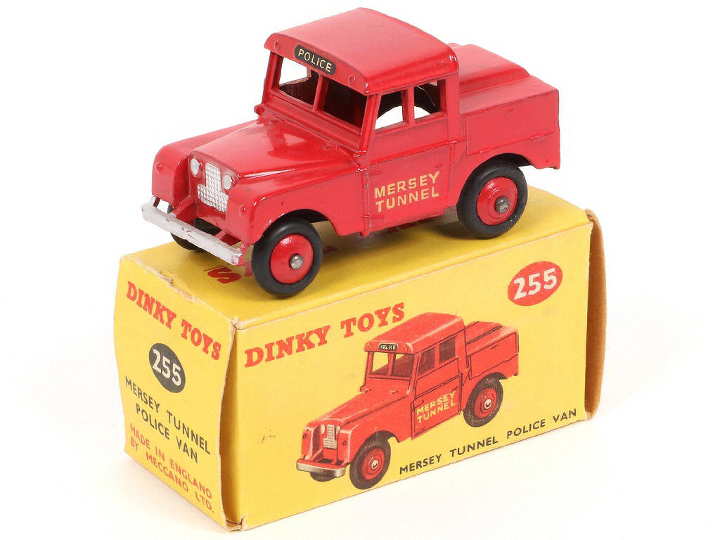 Lot 223 - DINKY TOYS (GB) (1)