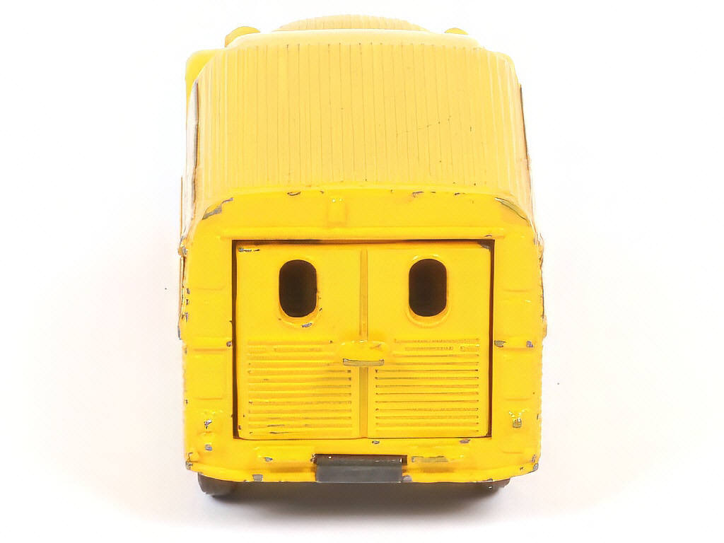 Lot 278 - DINKY TOYS (FRANCE) (1)