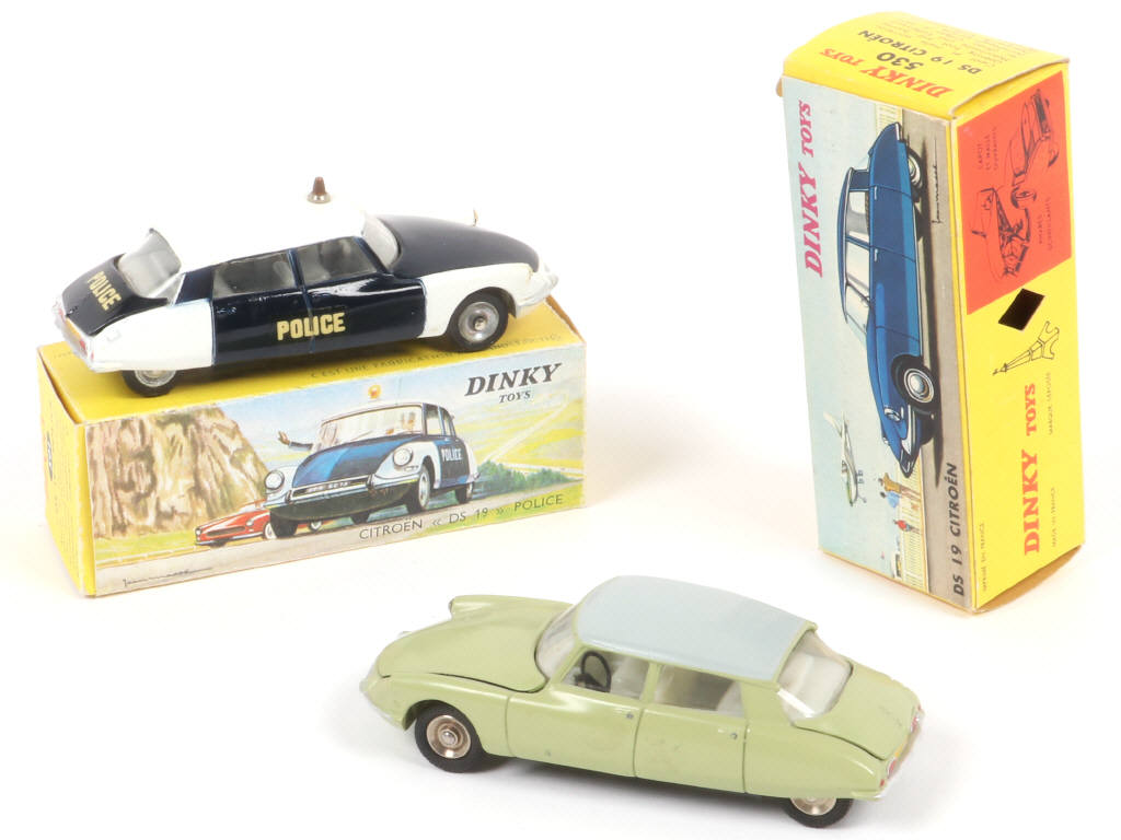 Lot 250 - DINKY TOYS (FRANCE) (2)