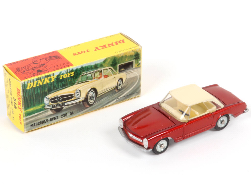 Lot 247 - DINKY TOYS (FRANCE) (1)