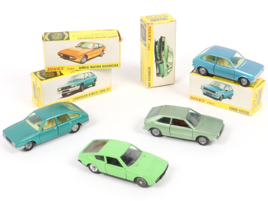 Lot 268 - DINKY TOYS (FRANCE) (4)