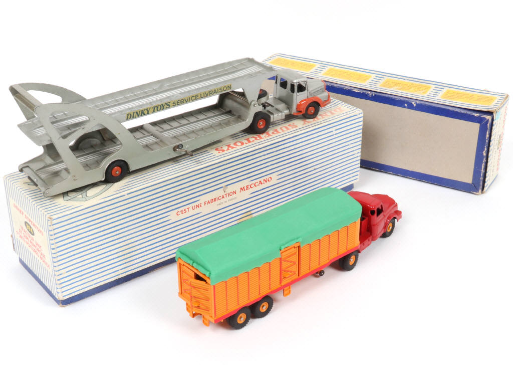 Lot 262 - DINKY TOYS (FRANCE) (2)