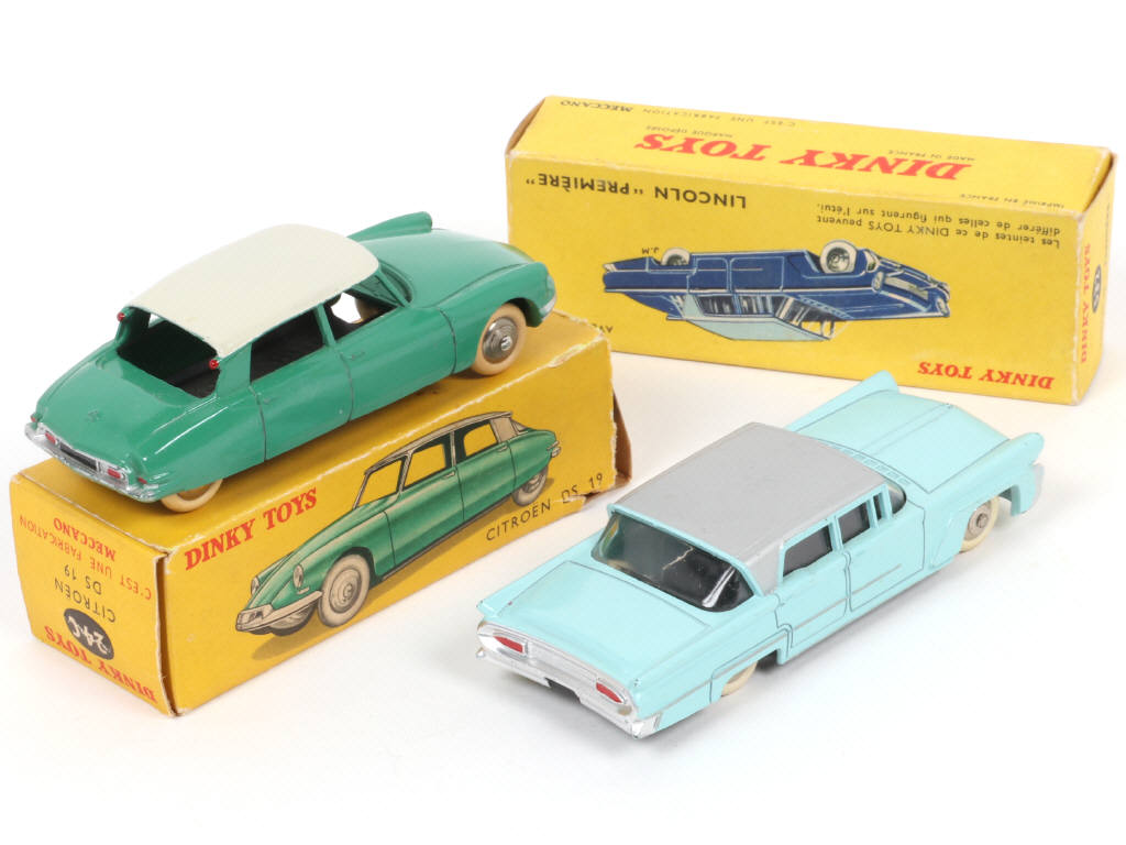 Lot 254 - DINKY TOYS (FRANCE) (2)