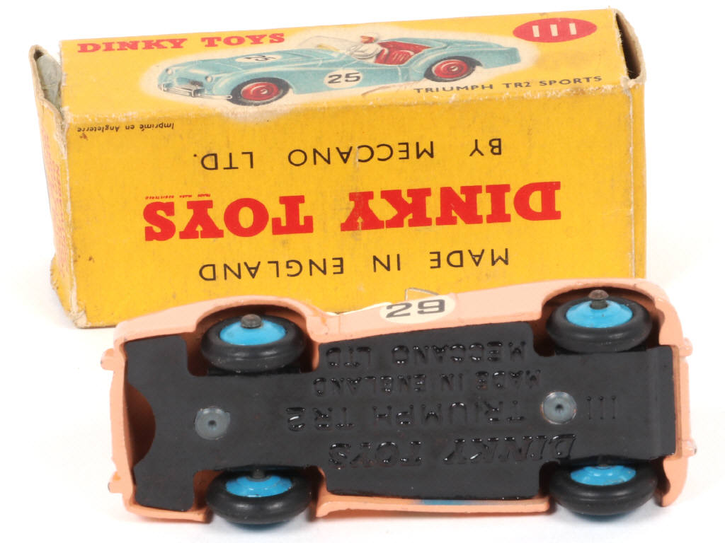 Lot 170 - DINKY TOYS (GB) (1)