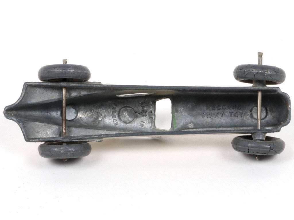 Lot 226 - DINKY TOYS (FRANCE) (1)