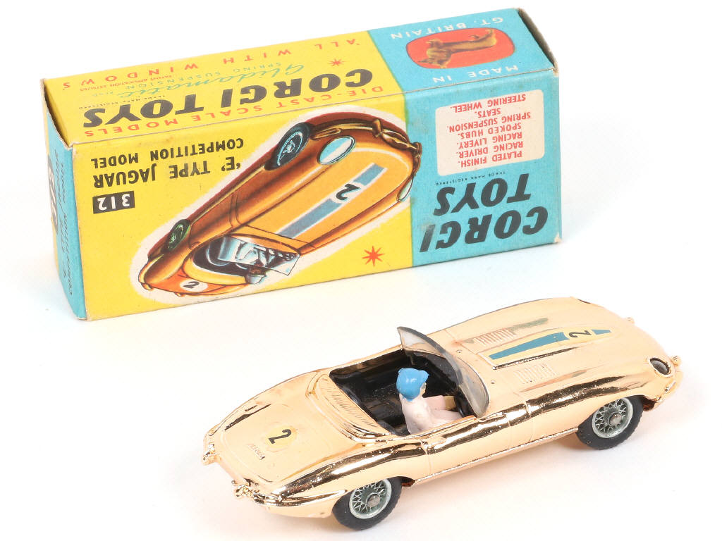 Lot 261 - CORGI TOYS (GB) (1)