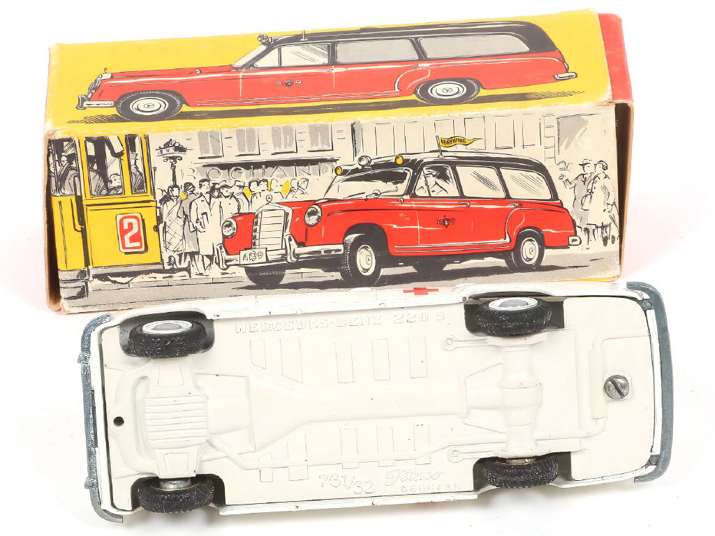 Lot 225 - TEKNO (DANEMARK) (1)