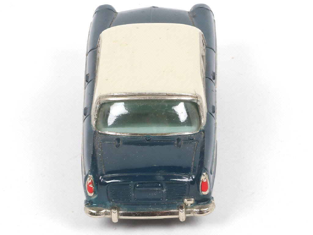 Lot 190 - TAISEIYA MICRO PET (JAPON) (1)