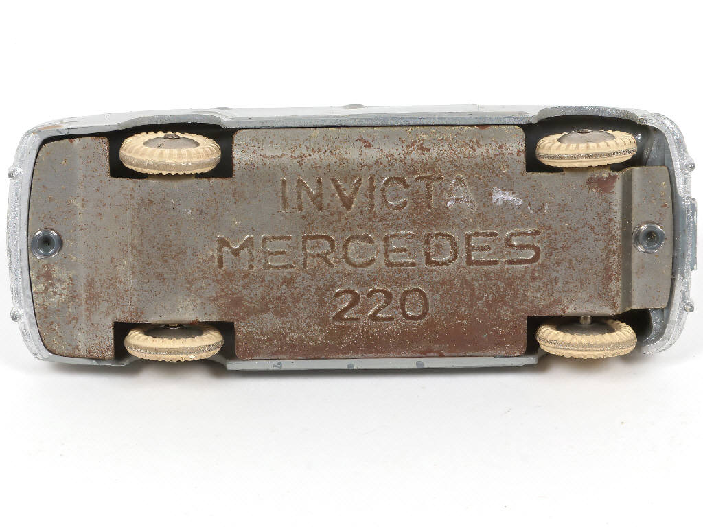 Lot 241 - INVICTA (ESPAGNE) (1)