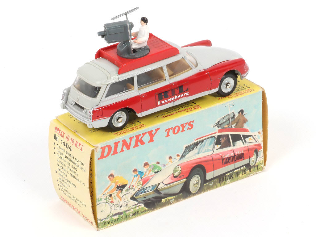 Lot 438 - DINKY TOYS (FRANCE) (1)