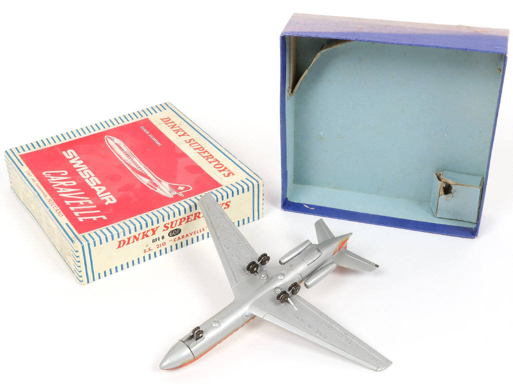 Lot 462 - DINKY TOYS (FRANCE) (1)