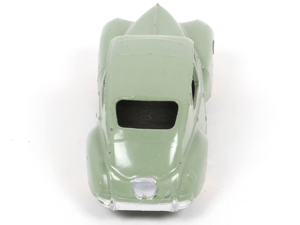 Lot 403 - DINKY TOYS (FRANCE) (1)