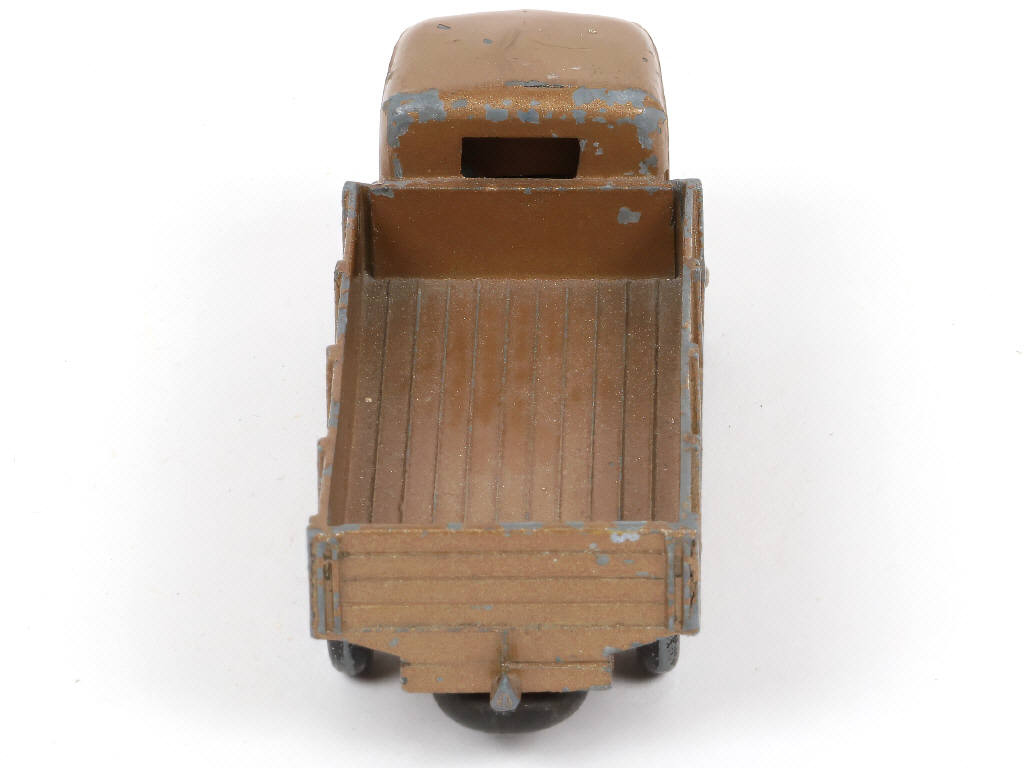 Lot 410 - DINKY TOYS (FRANCE) (1)