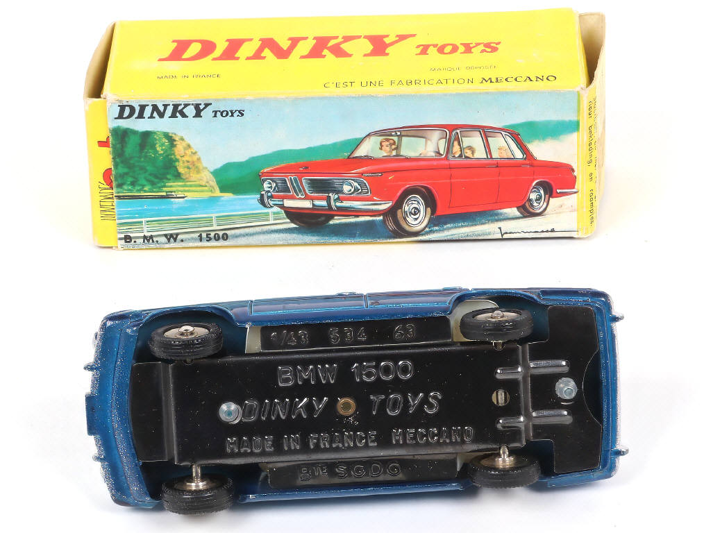 Lot 386 - DINKY TOYS (FRANCE) Série POCH (1)