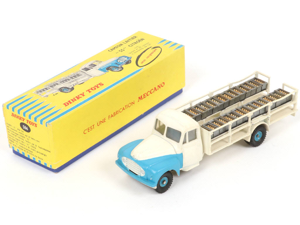 Lot 450 - DINKY TOYS (FRANCE) (1)