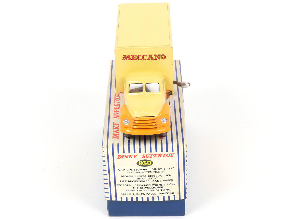 Lot 537 - DINKY TOYS (GB) (1)