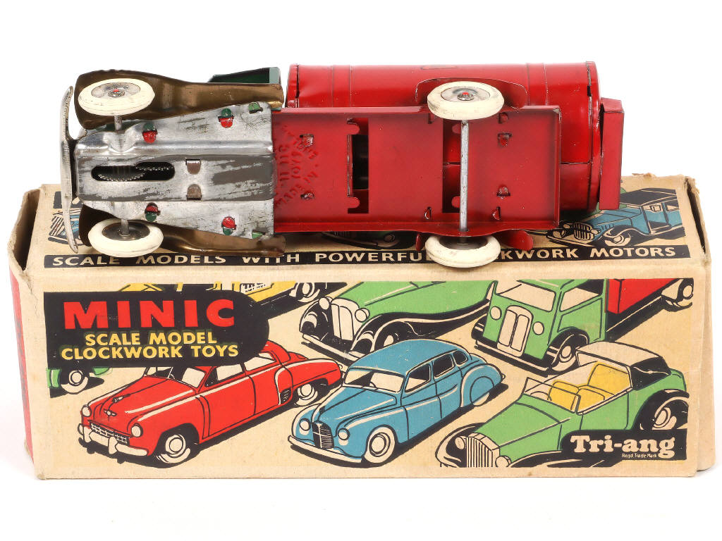 Lot 256 - MINIC (GB) (1)