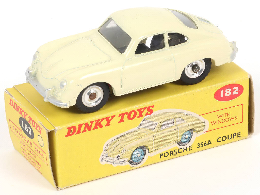 Lot 522 - DINKY TOYS (GB) (1)