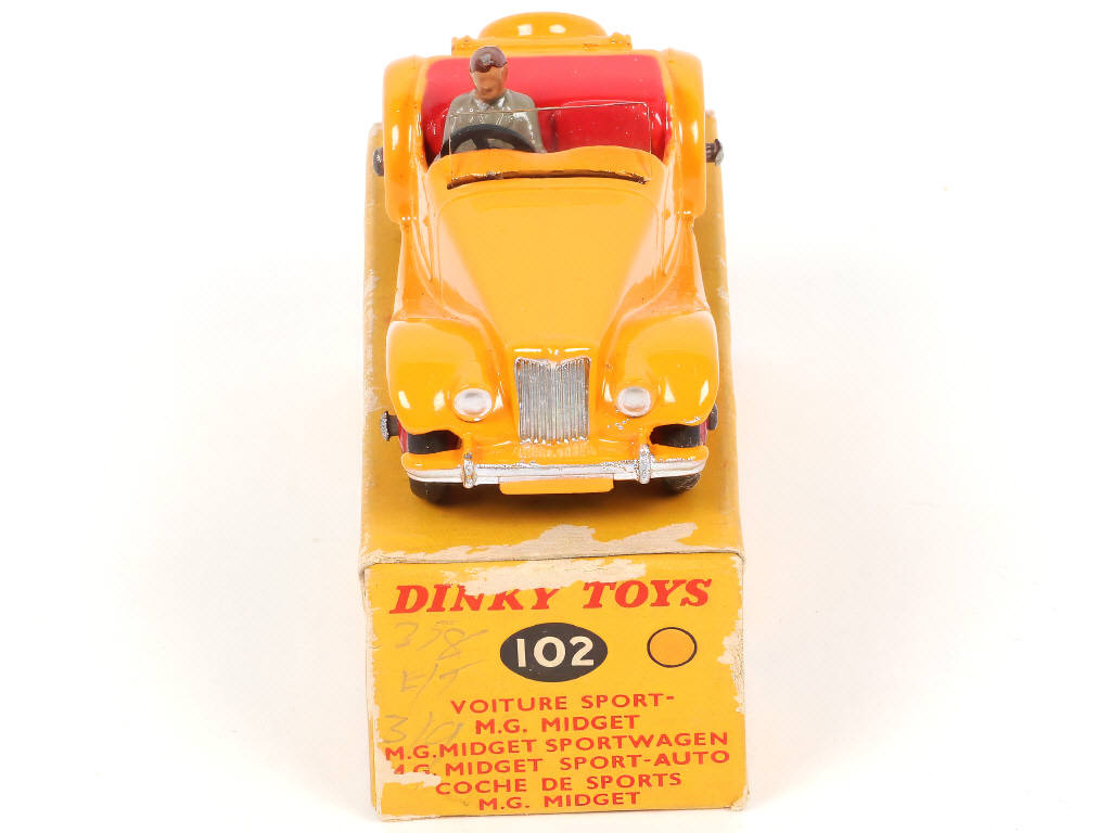 Lot 505 - DINKY TOYS (GB) (1)