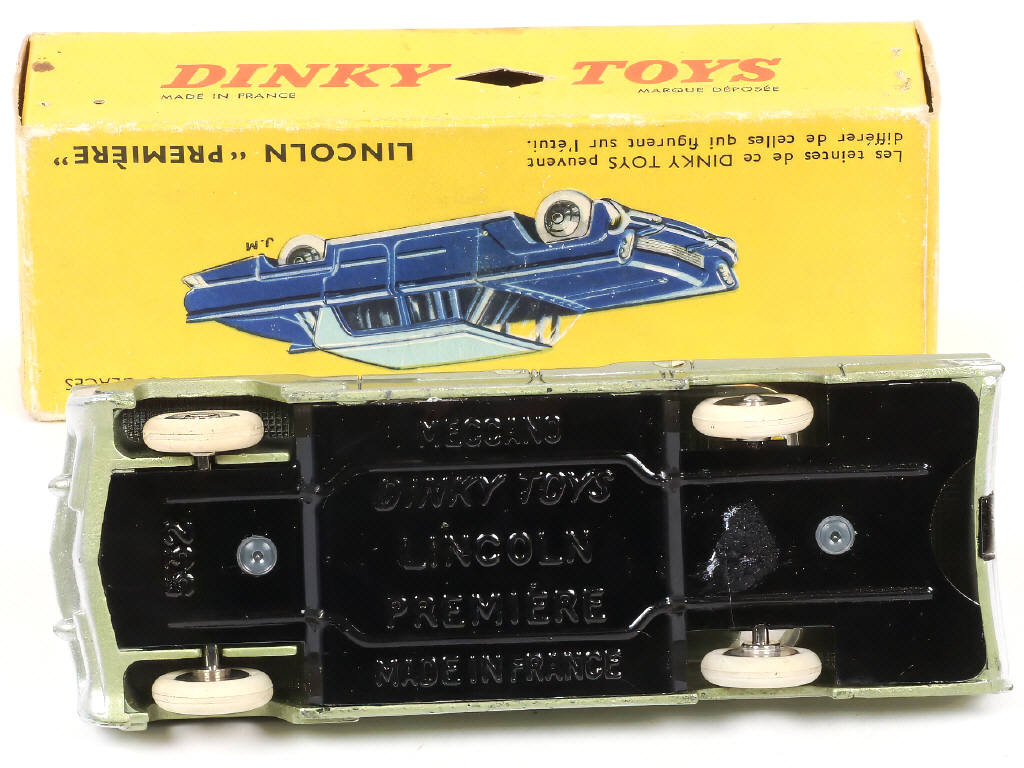 Lot 430 - DINKY TOYS (FRANCE) (1)