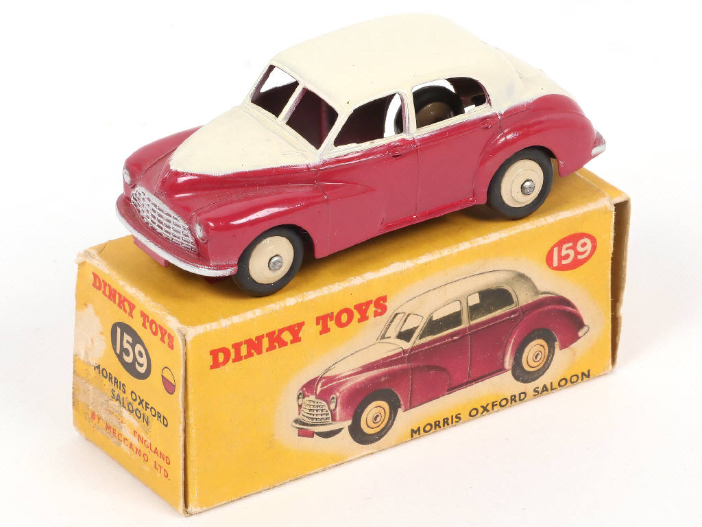 Lot 516 - DINKY TOYS (GB) (1)