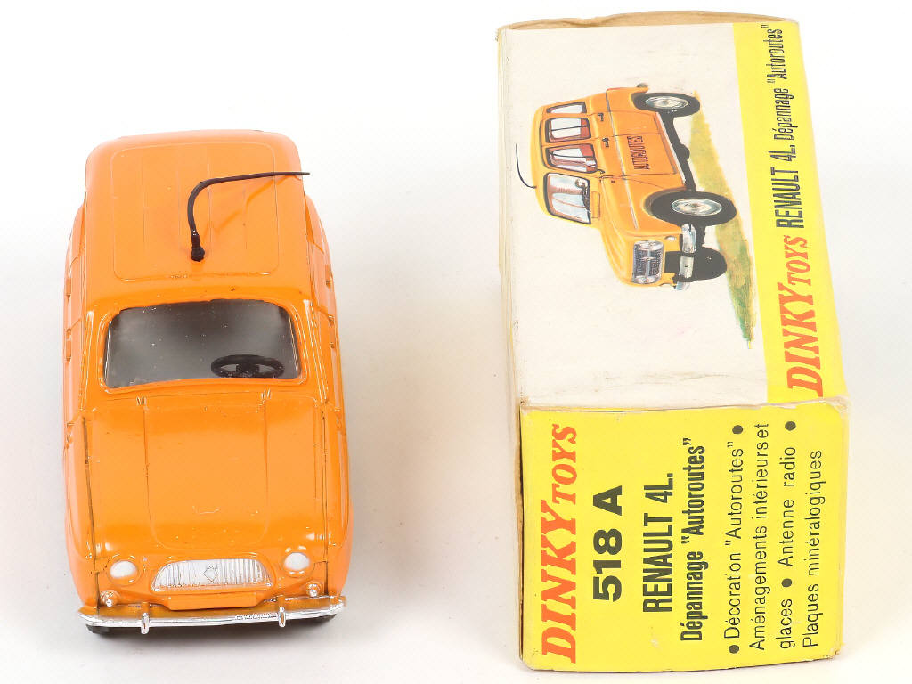 Lot 436 - DINKY TOYS (FRANCE) (1)