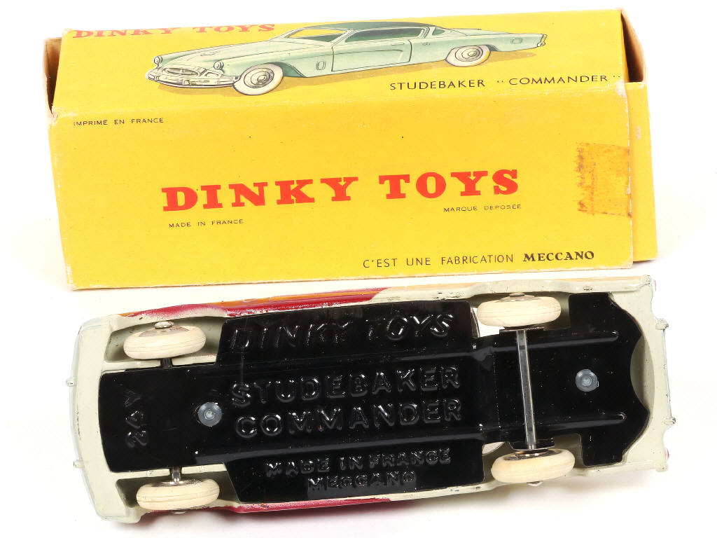 Lot 428 - DINKY TOYS (FRANCE) (1)