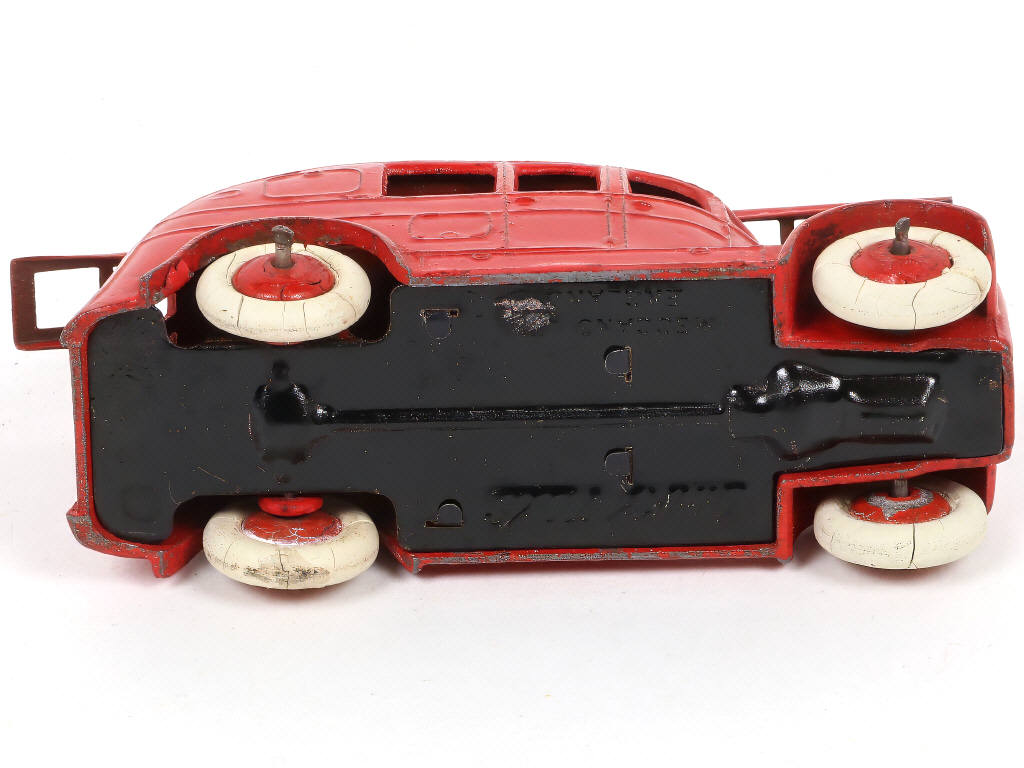 Lot 497 - DINKY TOYS (GB) (1)