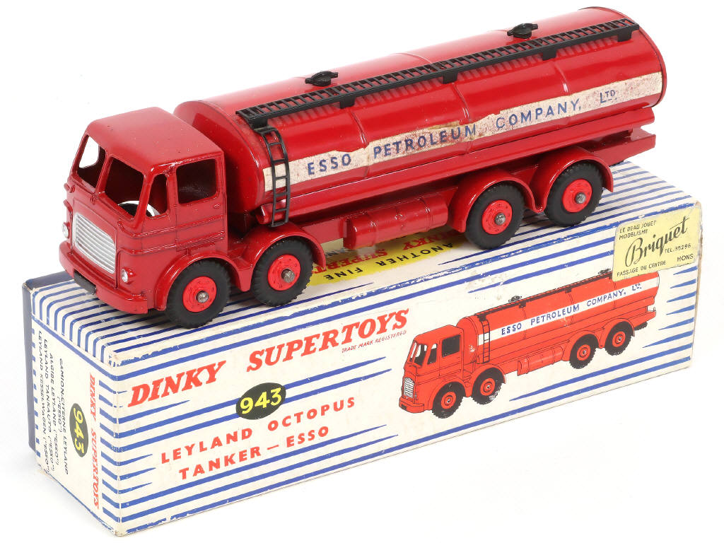 Lot 538 - DINKY TOYS (GB) (1)