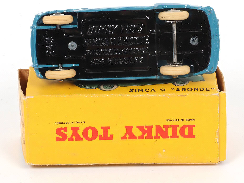 Lot 429 - DINKY TOYS (FRANCE) (1)