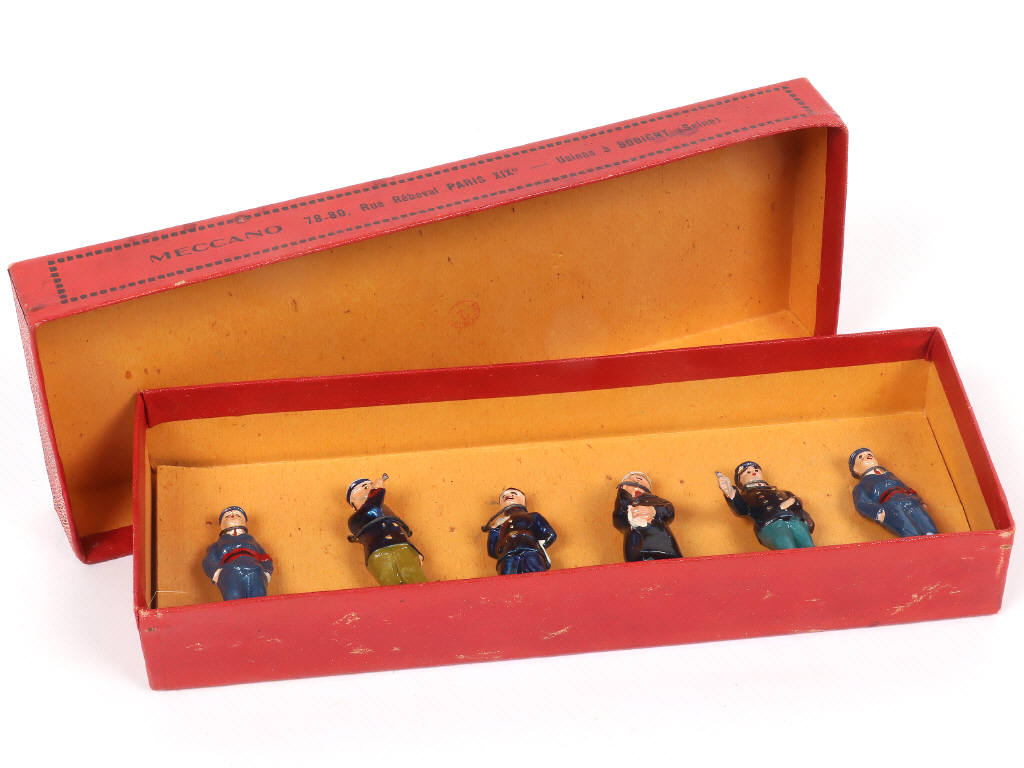 Lot 83 - DINKY TOYS (FRANCE) (1)