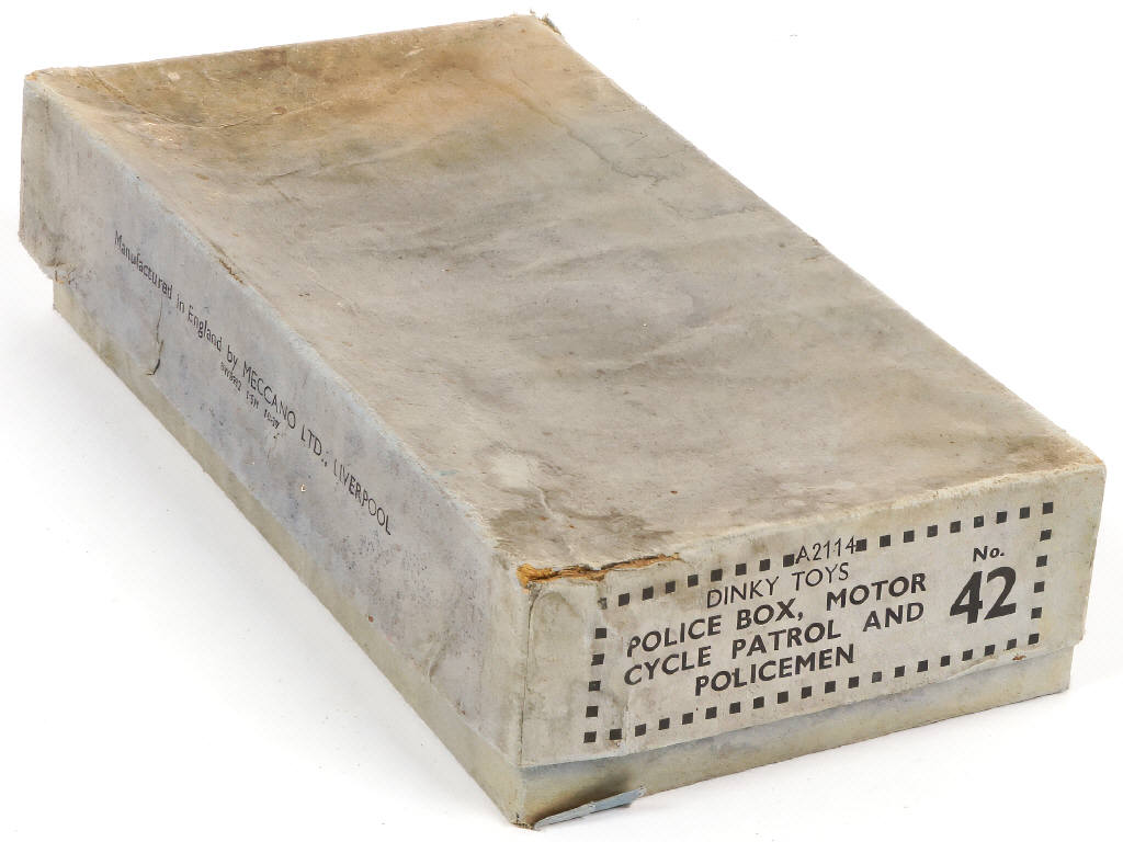 Lot 477 - DINKY TOYS (GB) (1)