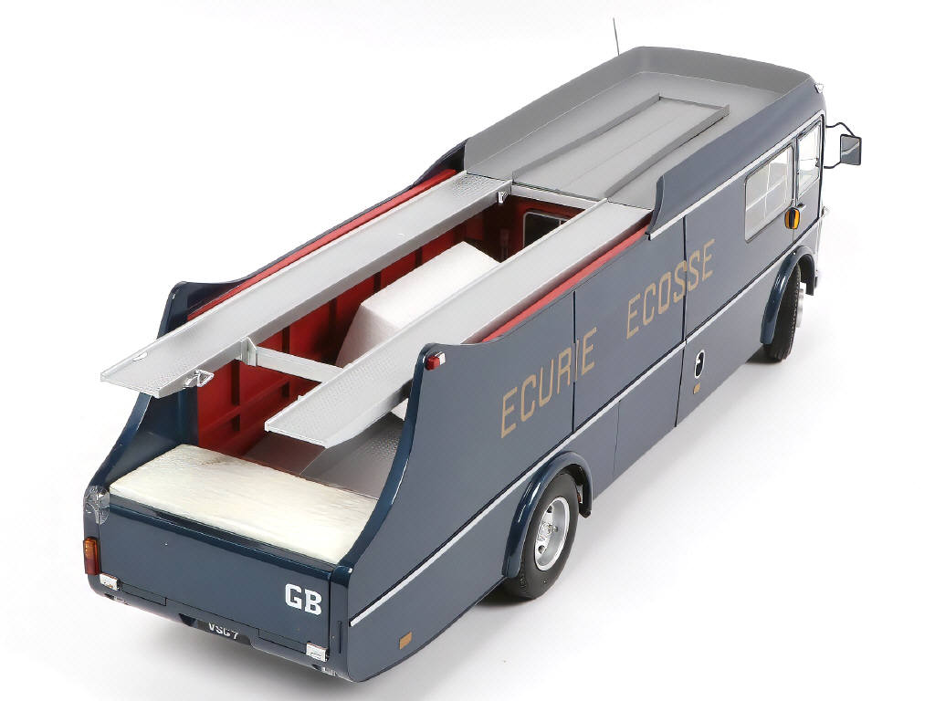 Lot 105 - CMR (MACAU) (1)