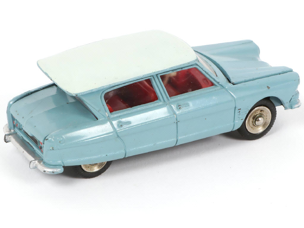 Lot 434 - DINKY TOYS (FRANCE) (1)