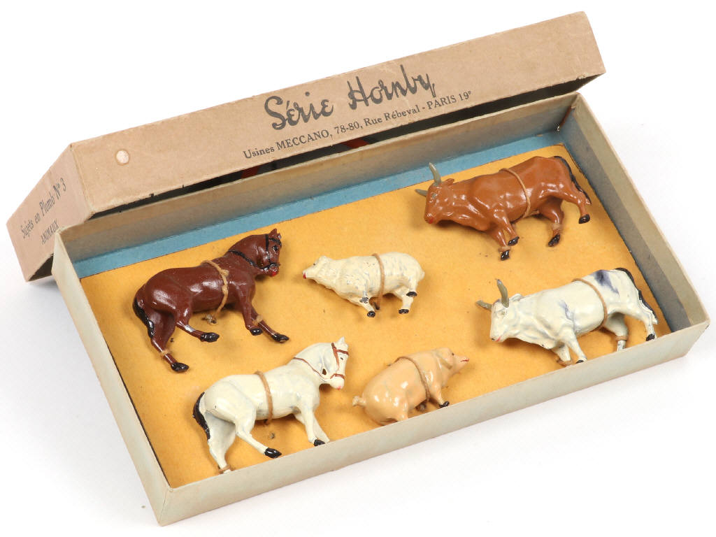 Lot 16 - DINKY TOYS (FRANCE) (1)