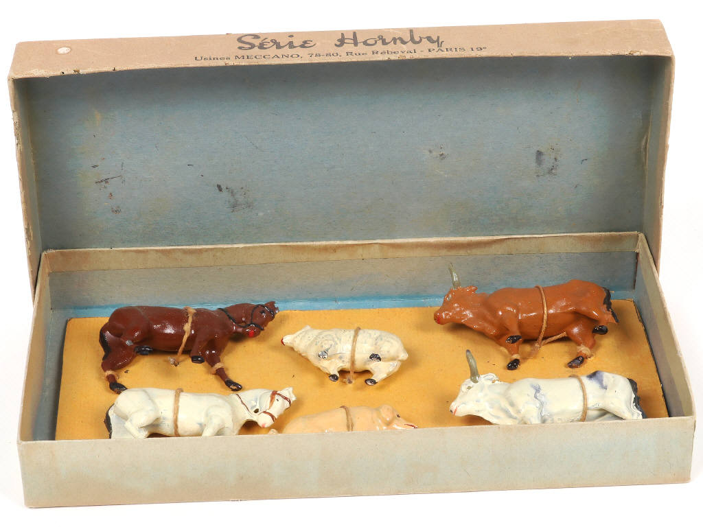 Lot 16 - DINKY TOYS (FRANCE) (1)