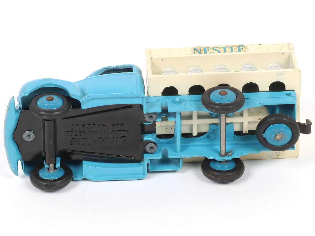 Lot 426 - DINKY TOYS (FRANCE) (1)