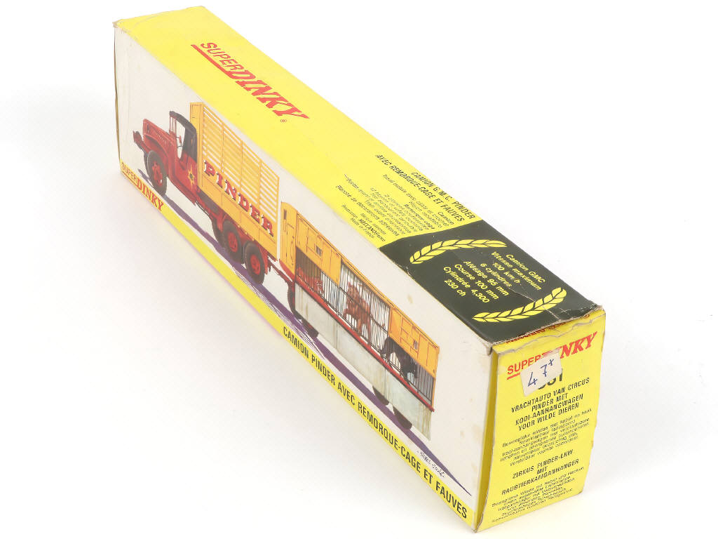 Lot 457 - DINKY TOYS (FRANCE) (1)