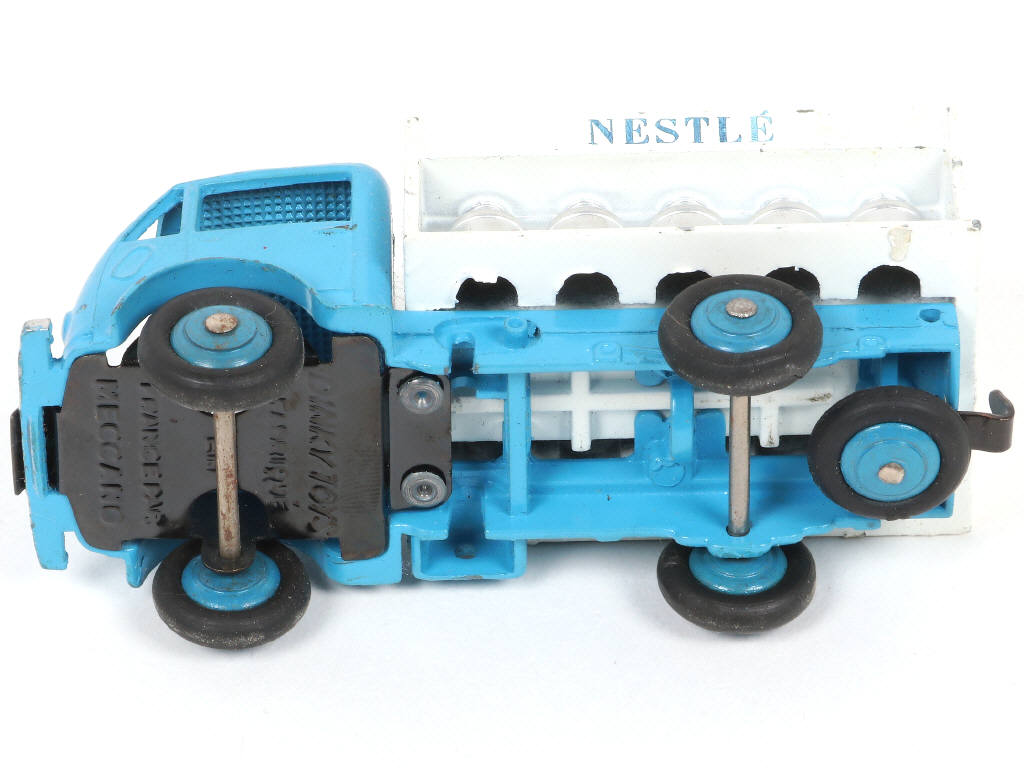 Lot 427 - DINKY TOYS (FRANCE) (1)