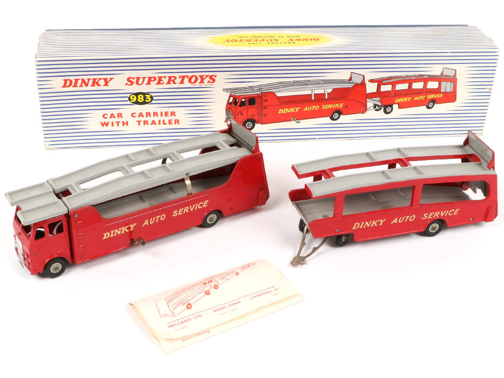 Lot 546 - DINKY TOYS (GB) (1)