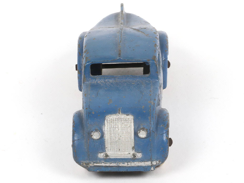 Lot 495 - DINKY TOYS (GB) (1)