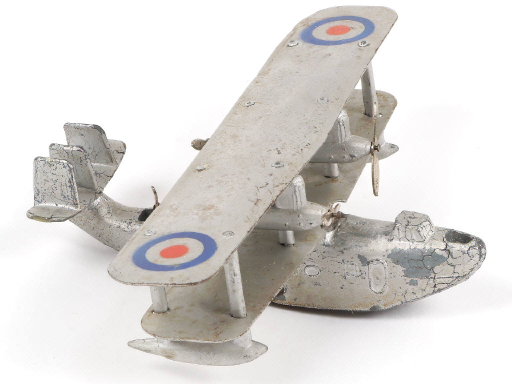 Lot 548 - DINKY TOYS (GB) (1)